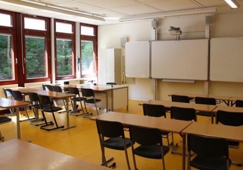 Klassenzimmer AFG