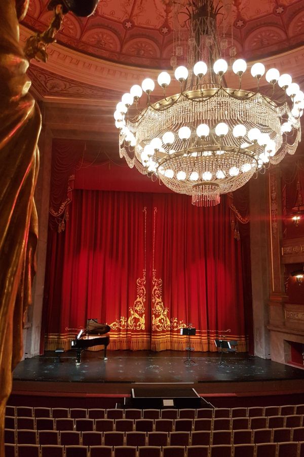Oper
